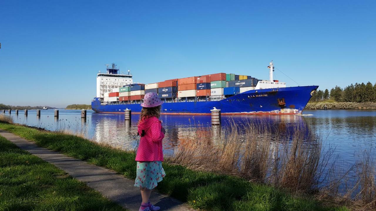 Ferienwohnung Mit Wunderschoenem Blick Auf Den Nord-Ostsee-Kanal Breiholz Ngoại thất bức ảnh